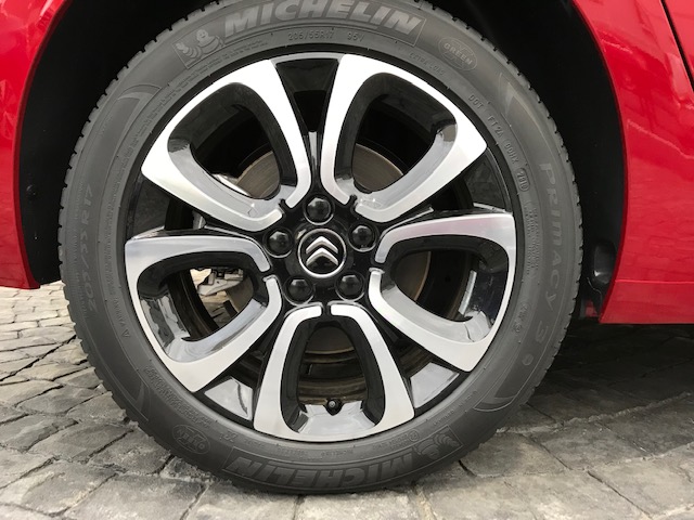 イヤーモデルはありませんが、、、