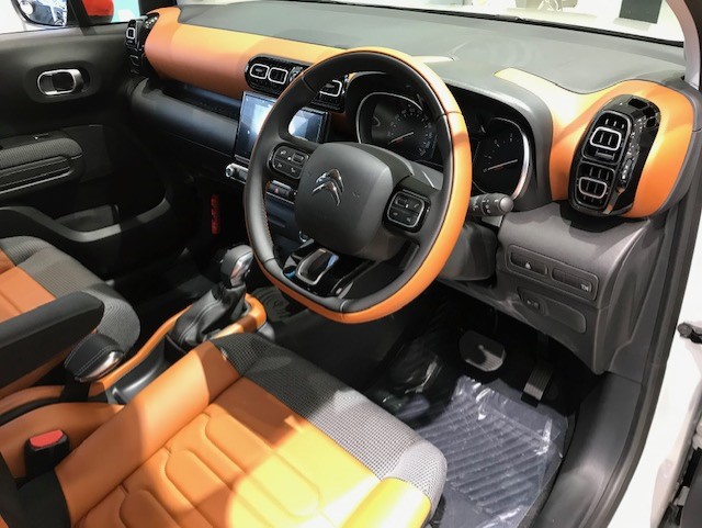 C3 AIRCROSS CUIR　国内在庫あります