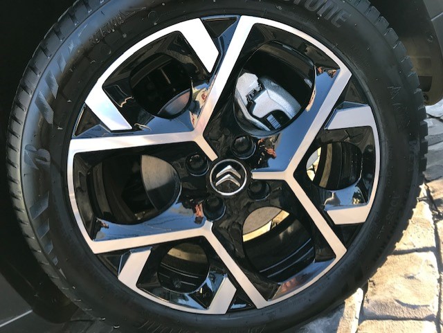 Ｃ３　ＡＩＲＣＲＯＳＳ　ＳＵＶ　 追加情報です